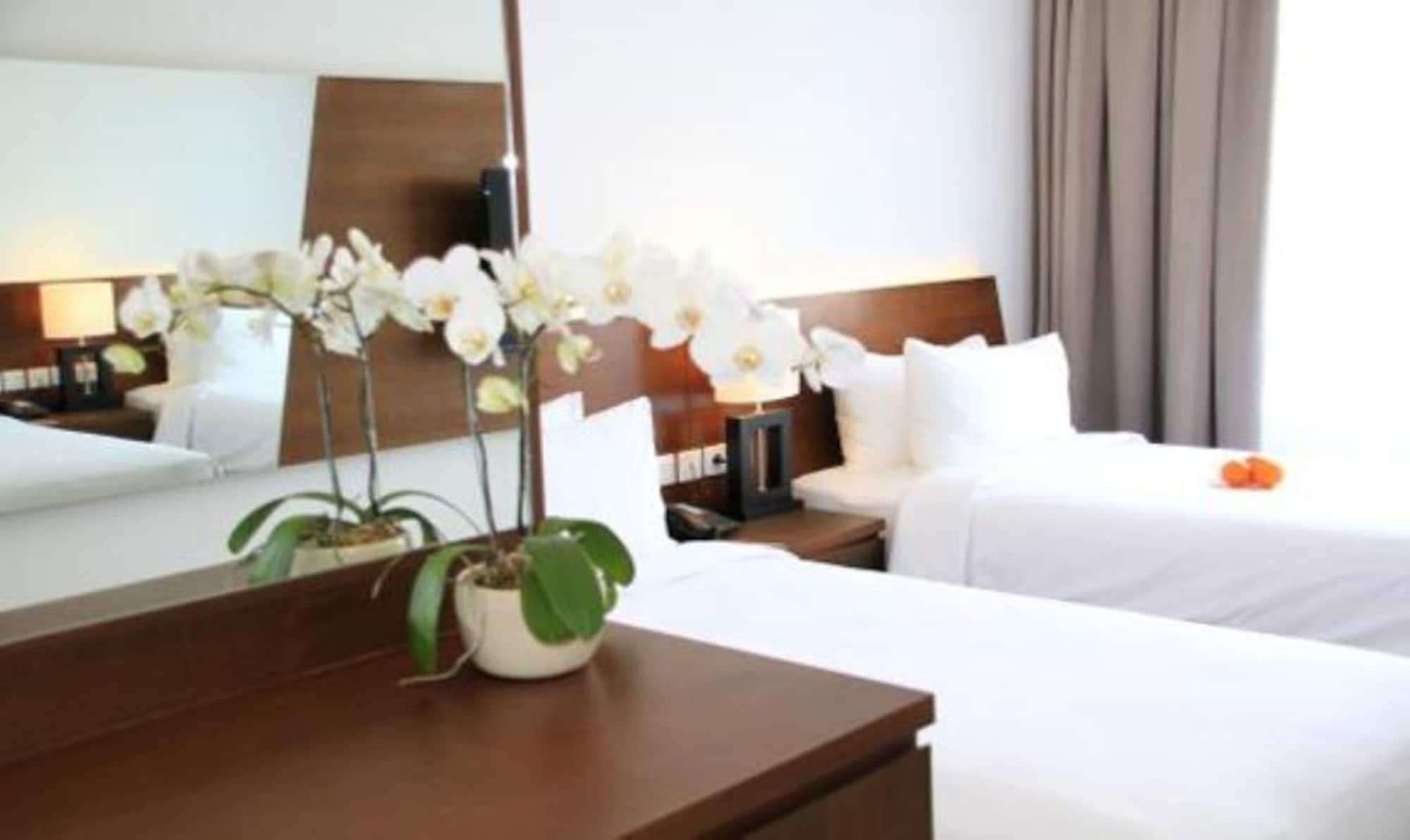 D'Primahotel Tangerang Ngoại thất bức ảnh