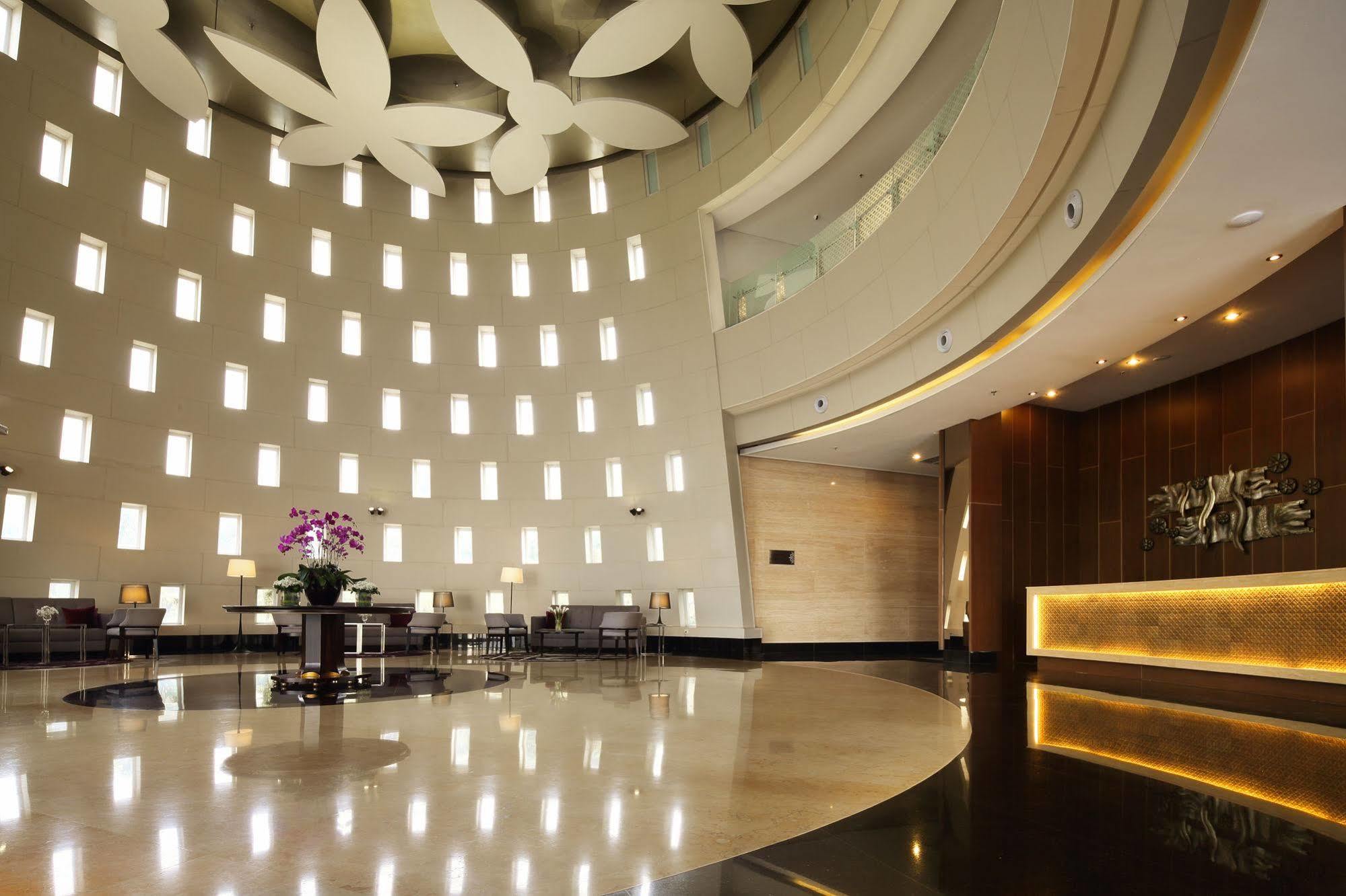 D'Primahotel Tangerang Ngoại thất bức ảnh